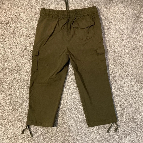 Olive Stretch Capri Pants - Picture 9 of 12